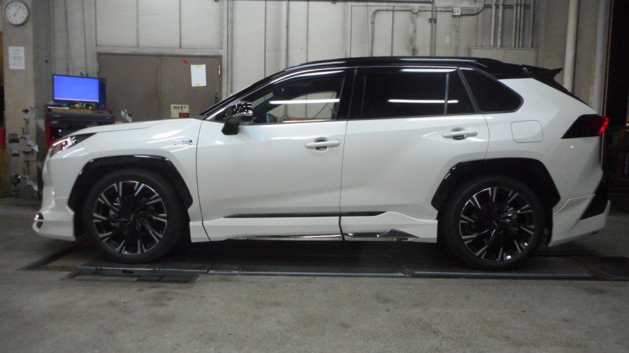 ＲＡＶ４　ＰＨＶ　AXAP54　ブリッツＺＺＲ車高調取付