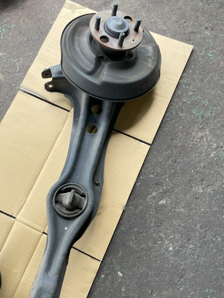 EG6 トレーリングアームブッシュ交換 – KTS オンラインショップ EG6 トレーリングアームブッシュ交換 – KTS オンラインショップ